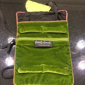 GOODY GOODY JEWELRY ROLL
